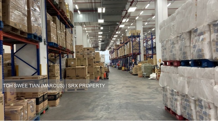 Tampines next to Pie expressway (D18), Factory #611133611